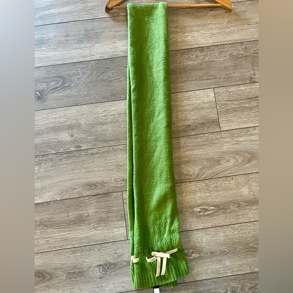 GAP SCARF Green Lambswool with bow and knit accent - Picture 4 of 5